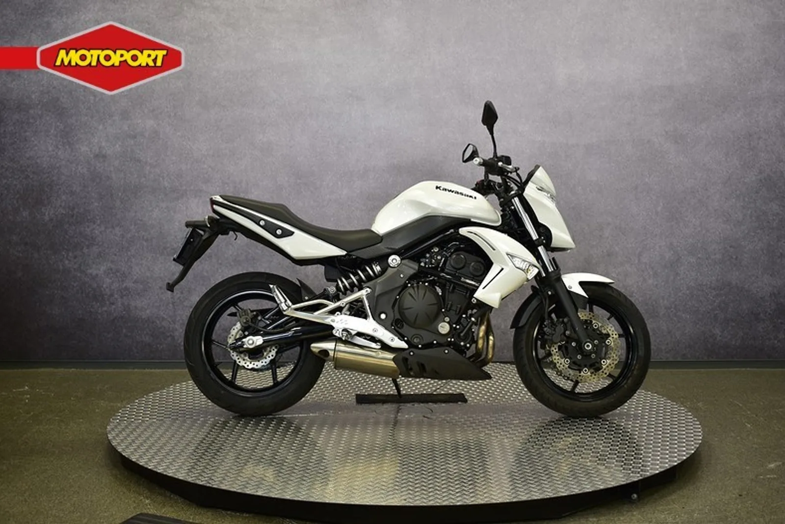 Kawasaki Er-6n (2011) — foto 1