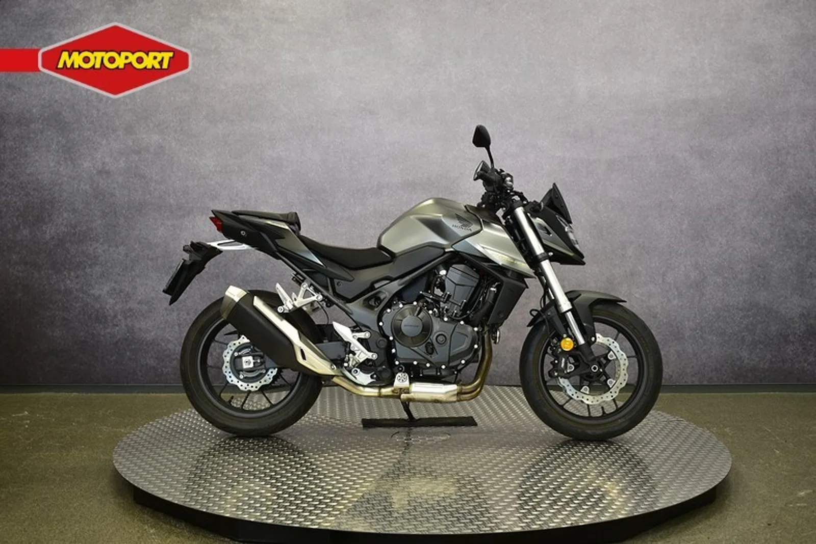 Honda CB 750 Hornet (2024) — foto 1