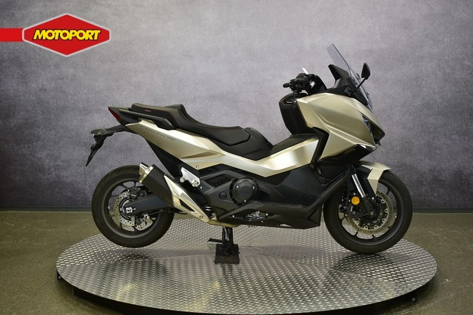 Honda Forza 750 (2025) — foto 1