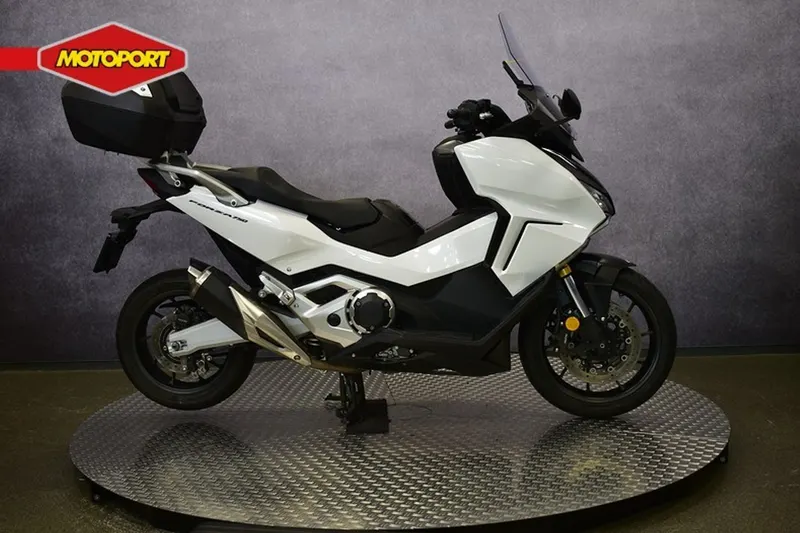 Honda NSS 750 Forza (2023)