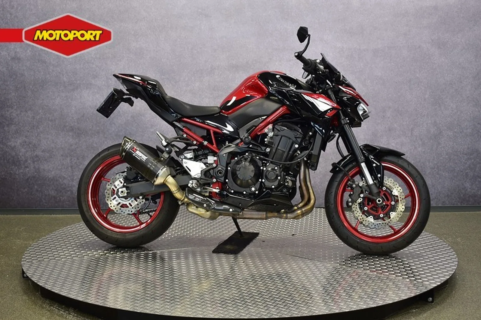 Kawasaki Z900 (2024) — foto 1