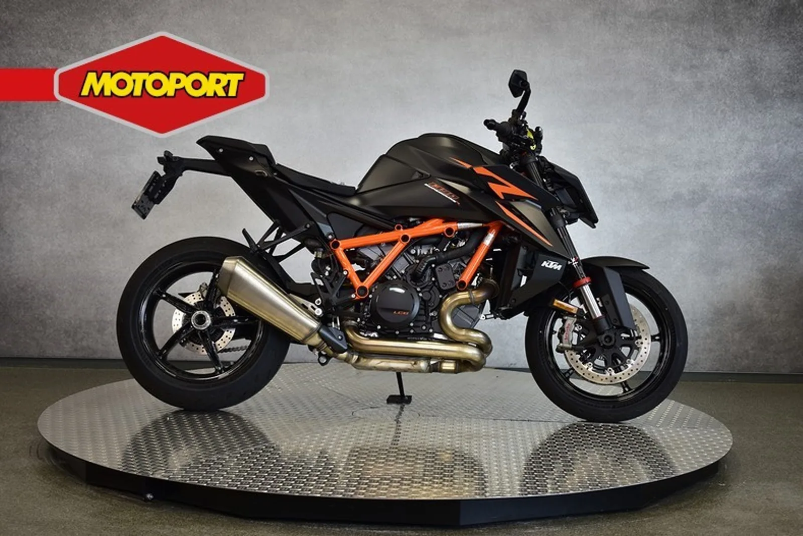 KTM 1390 Super Duke R (2024) — foto 1