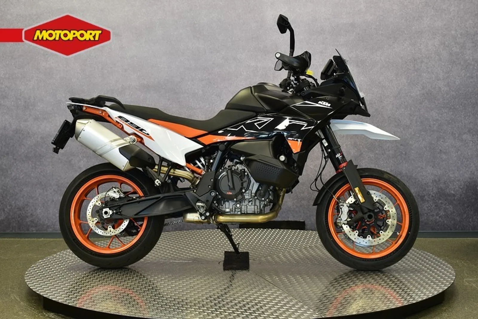 KTM 890 SMT (2024) — foto 1