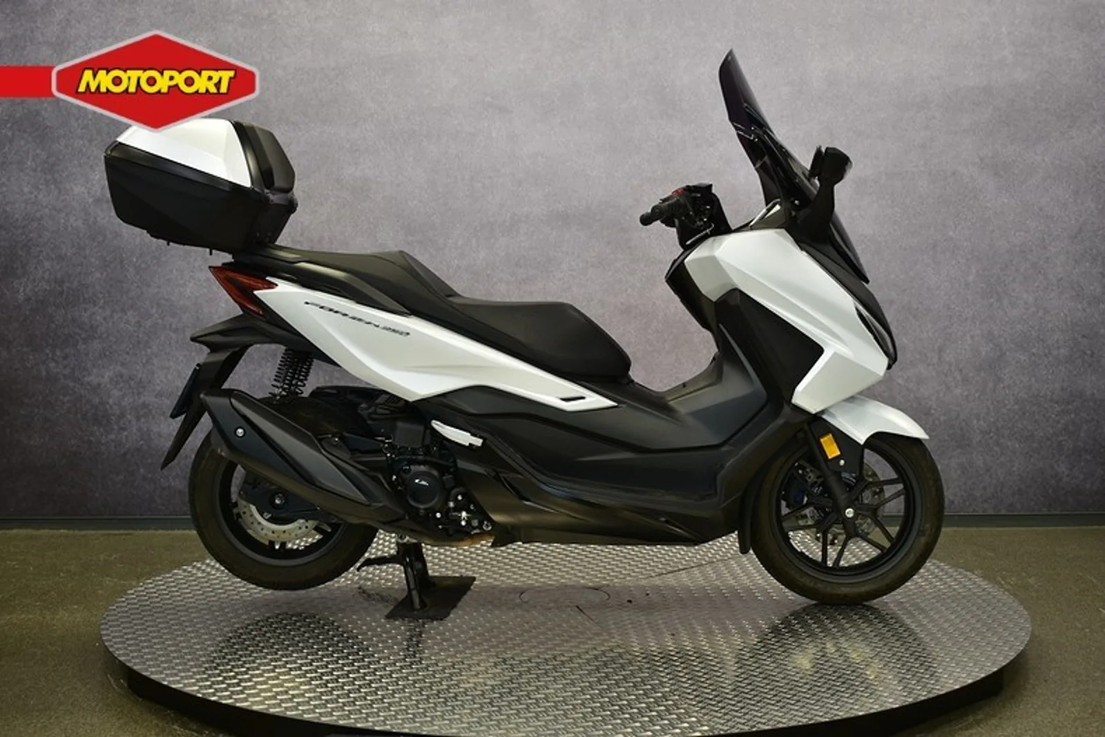 Honda Forza 350 (2025) — foto 1
