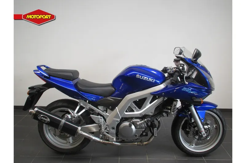 Suzuki SV650S (2004)