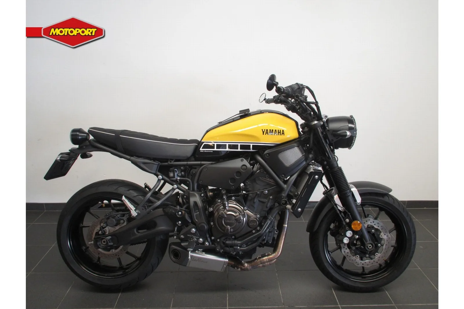 Yamaha XSR700 (2017) — foto 1
