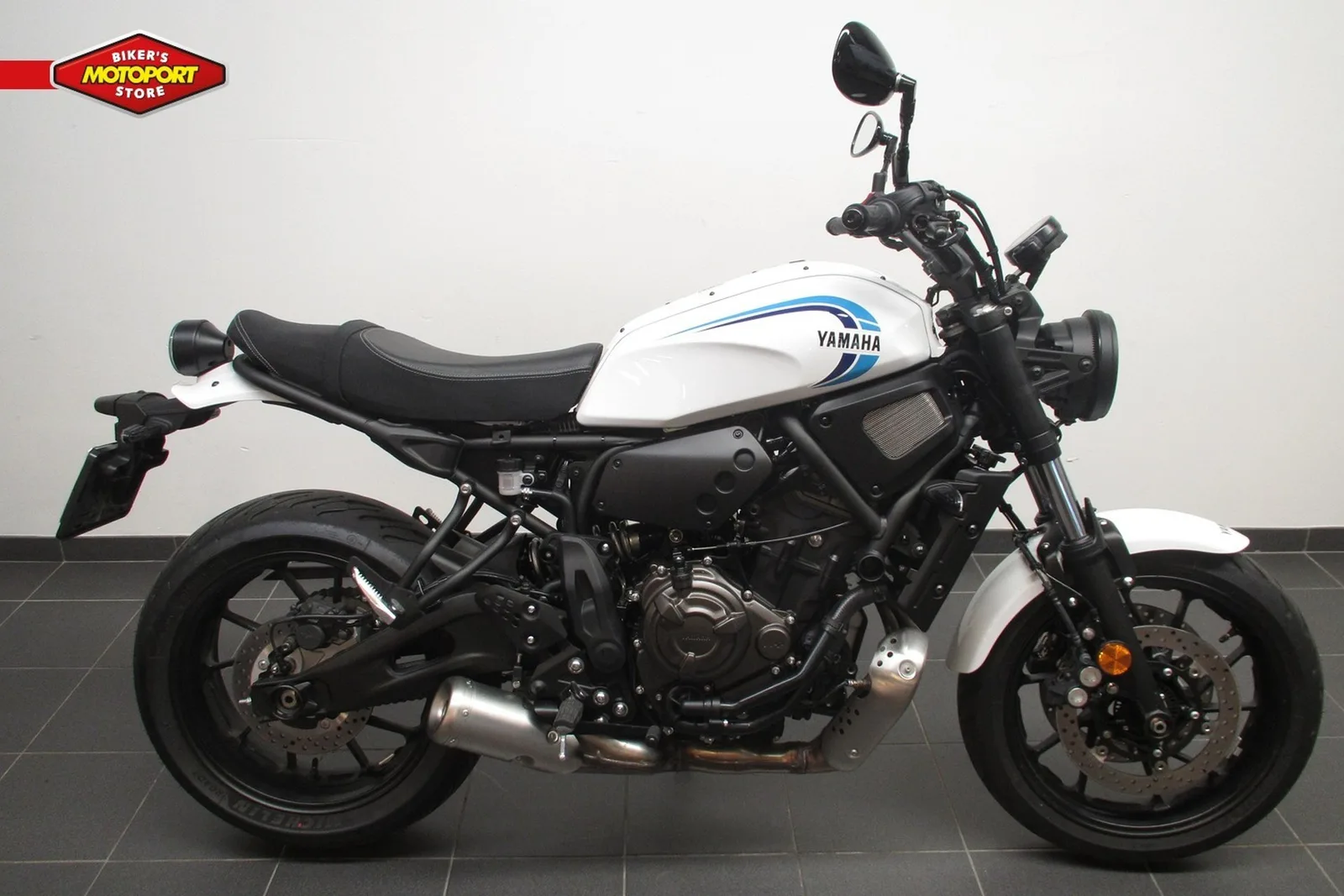 Yamaha XSR700 (2023) — foto 1