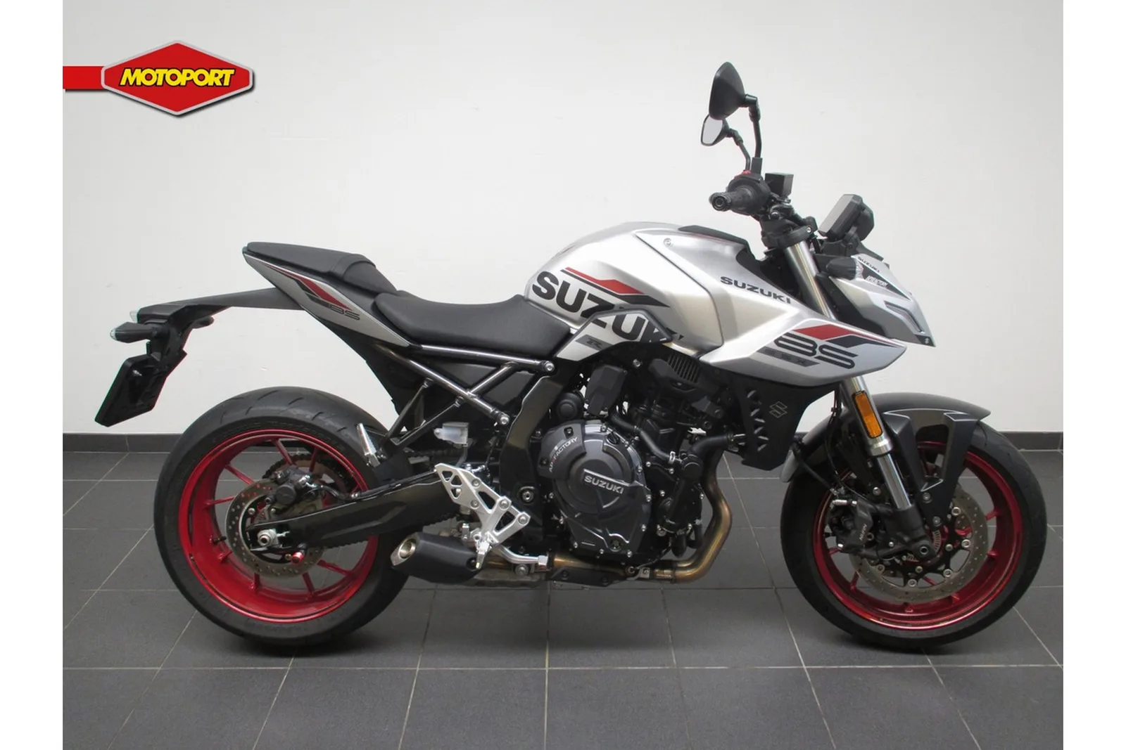Suzuki GSX-8S (2026) — foto 1