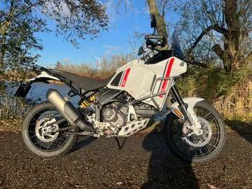 Ducati DesertX (2022) — foto 1