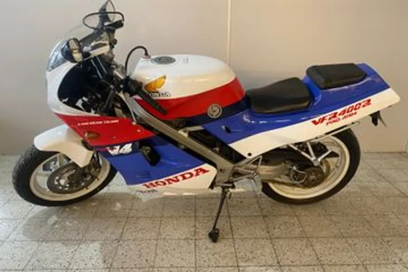 Honda VFR 400 R (1988)