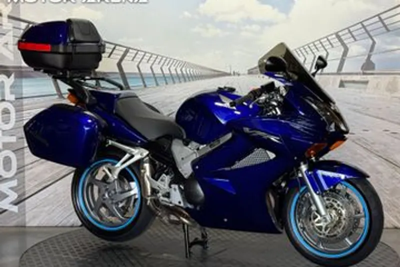 Honda VFR 800 FI (2004)