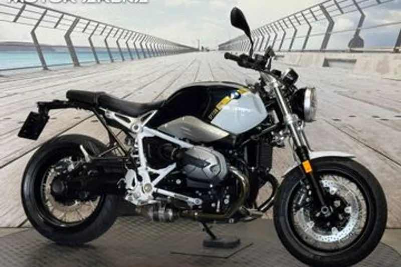 BMW R Nine T Pure (2023)