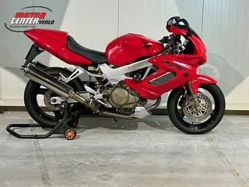 Honda VTR 1000 F Firestorm (2006) — foto 1
