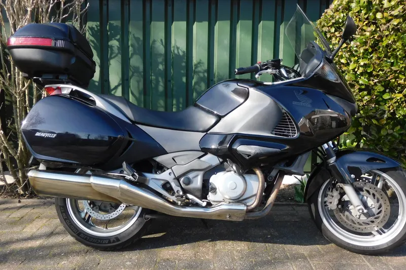 Honda NT 700 V Deauville (2007)