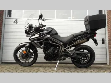 Triumph Tiger 800 XR (2018) — foto 1