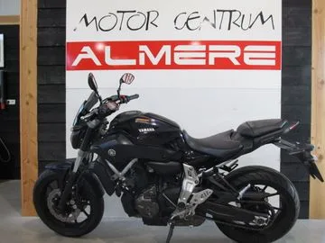 Yamaha MT-07 (2014) — foto 1