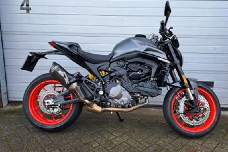 Ducati Monster (2021)