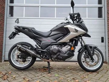 Honda NC750X (2017) — foto 1