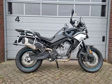 CFMoto 800 MT (2026) — foto 1