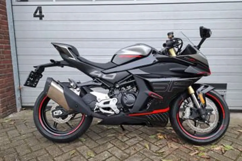 CFMoto 450 SR (2026)