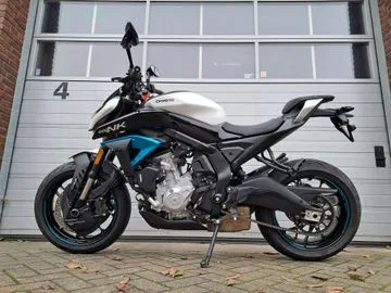 CFMoto 675 NK (2026) — foto 1