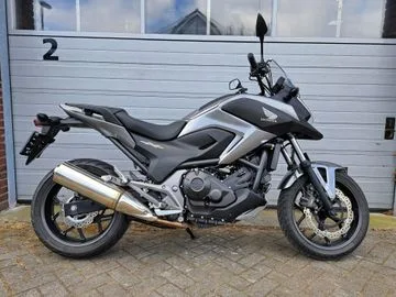 Honda NC750X (2016) — foto 1