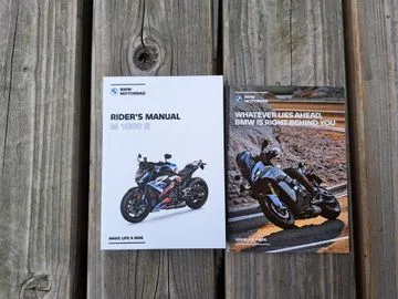 BMW M 1000 R (2024) — foto 1