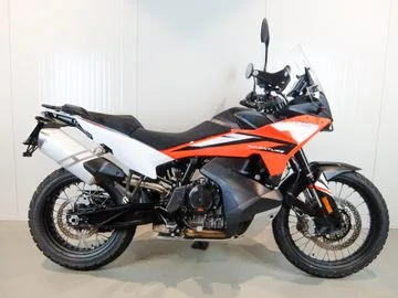 KTM 890 Adventure (2025) — foto 1