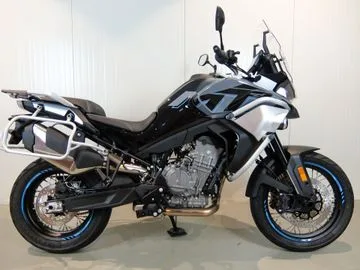 CFMoto 800 MT (2026) — foto 1