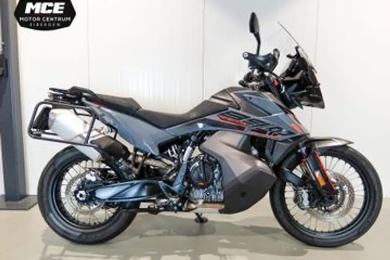 KTM 890 Adventure (2021)