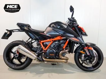 KTM 1290 SuperDuke R (2021) — foto 1
