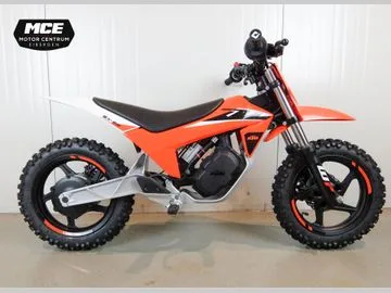 KTM SX E2 (2026) — foto 1