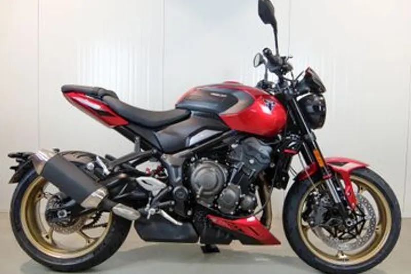 Triumph Trident 800 (2026)