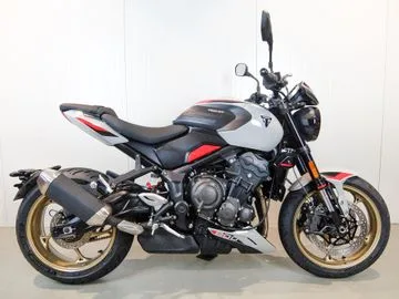 Triumph Trident 800 (2026) — foto 1