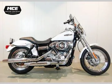 Harley-Davidson Super Glide Custom Fxdc (2006) — foto 1