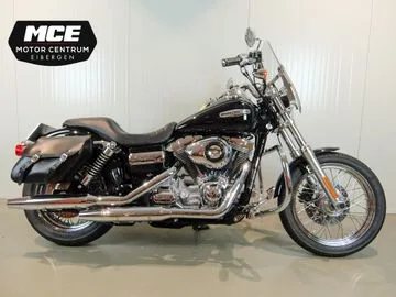 Harley-Davidson Super Glide Custom (2007) — foto 1
