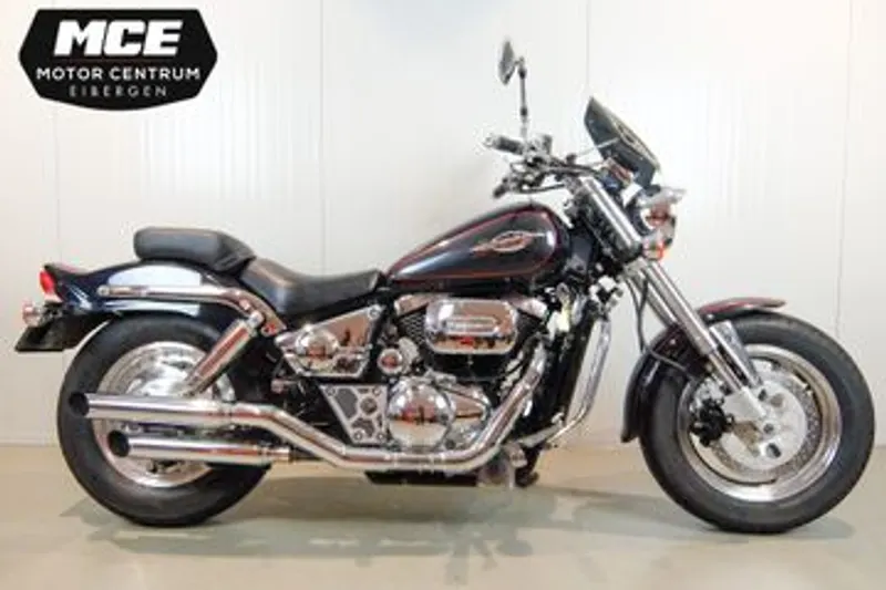Suzuki VZ 800 Marauder (1997)