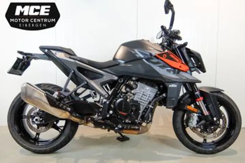 KTM 990 Duke (2024)