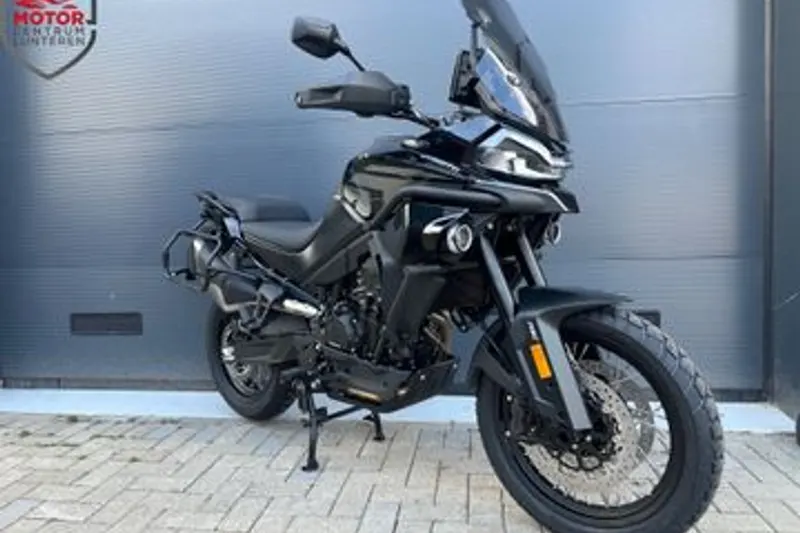 CFMoto 800 MT (2026)