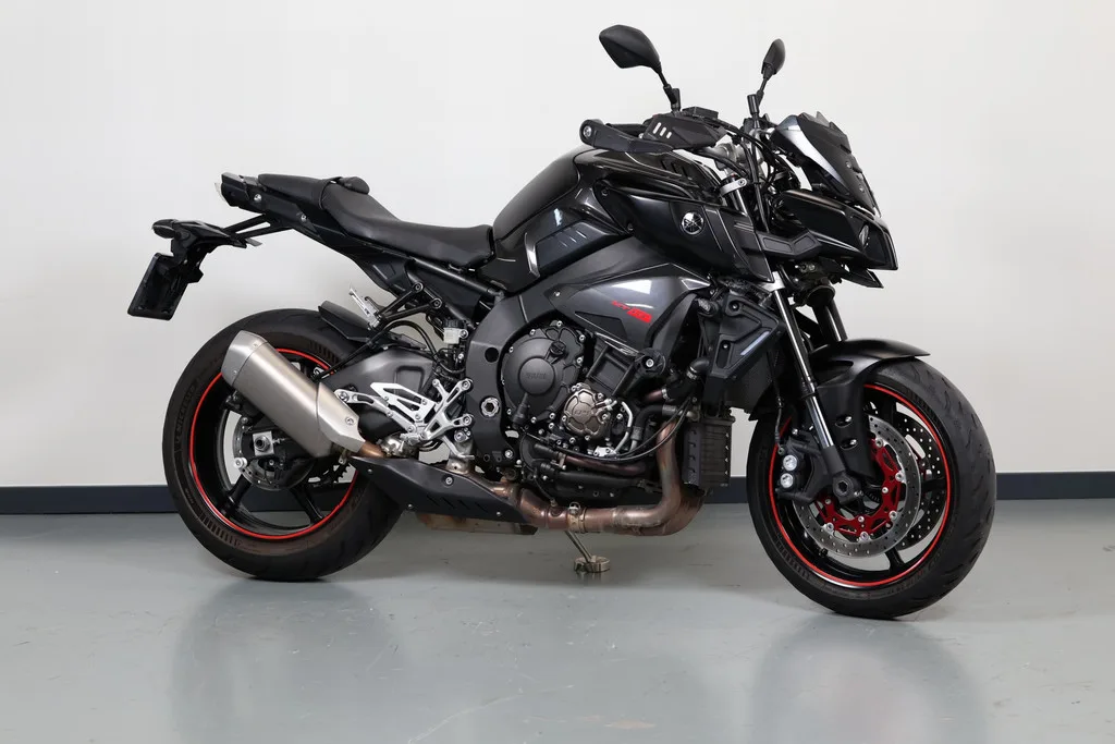 Yamaha MT-10 (2017) — foto 1