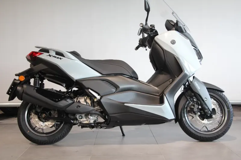 Yamaha Xmax 300 Tech MAX (2025)