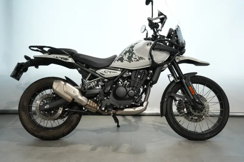Royal Enfield Himalayan 452 (2024)