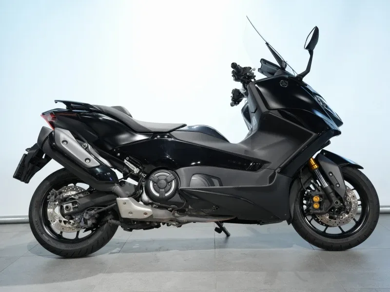 Yamaha TMAX 560 (2023) — foto 1