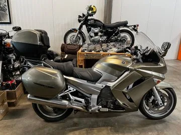 Yamaha FJR1300 (2006) — foto 1