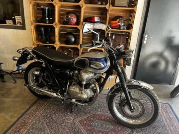 Kawasaki W 650 (2001) — foto 1