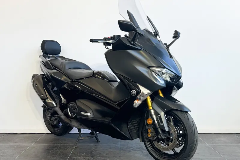 Foto van Yamaha TMAX DX *Grote beurt/Nieuwe Banden ABS