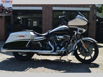 Harley-Davidson Road Glide (2012) — foto 1