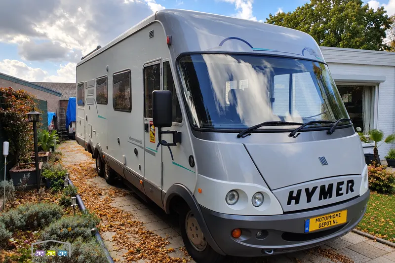 Hymer B 694 (2002)