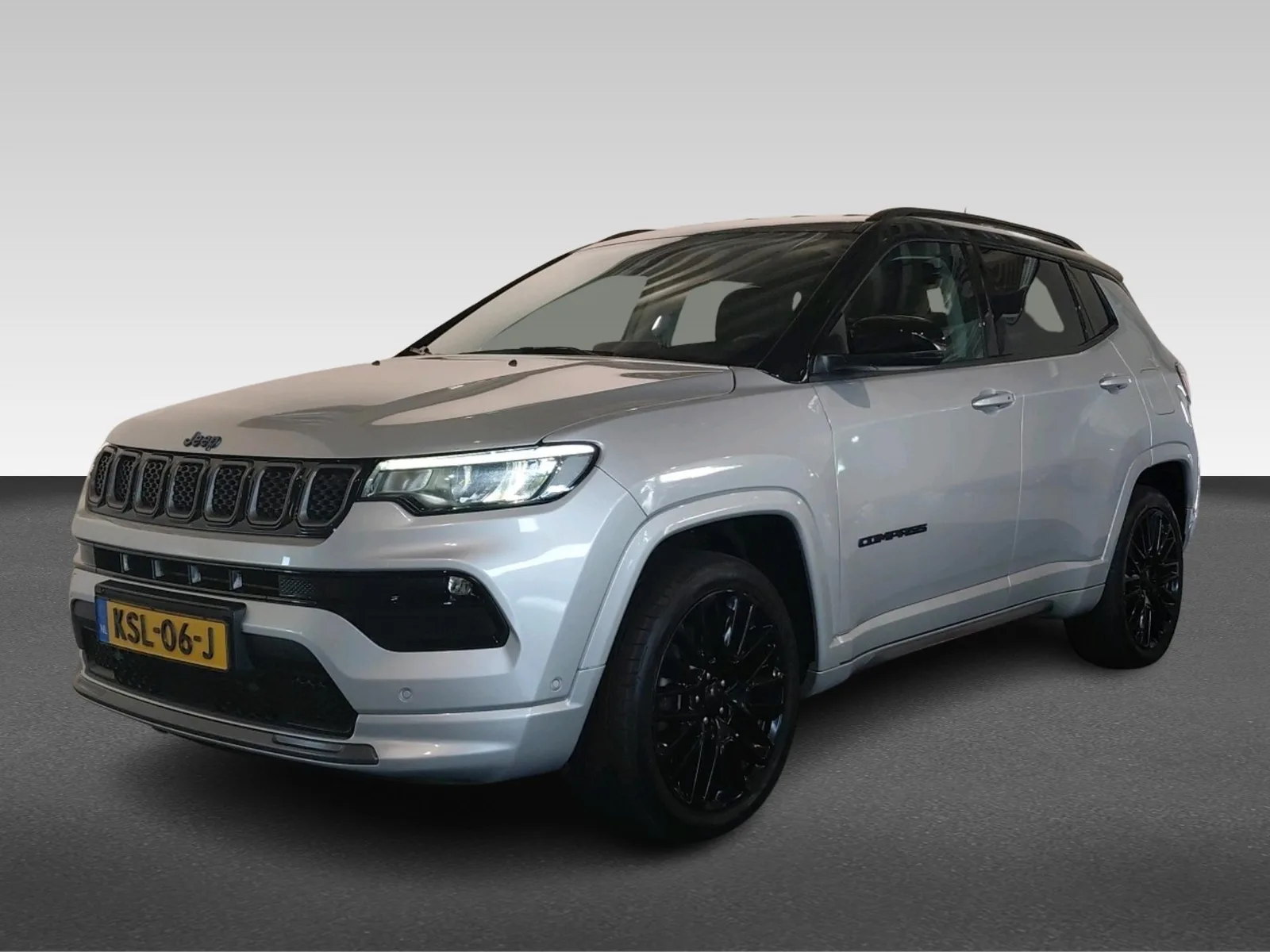 Jeep Compass (2023) — foto 1
