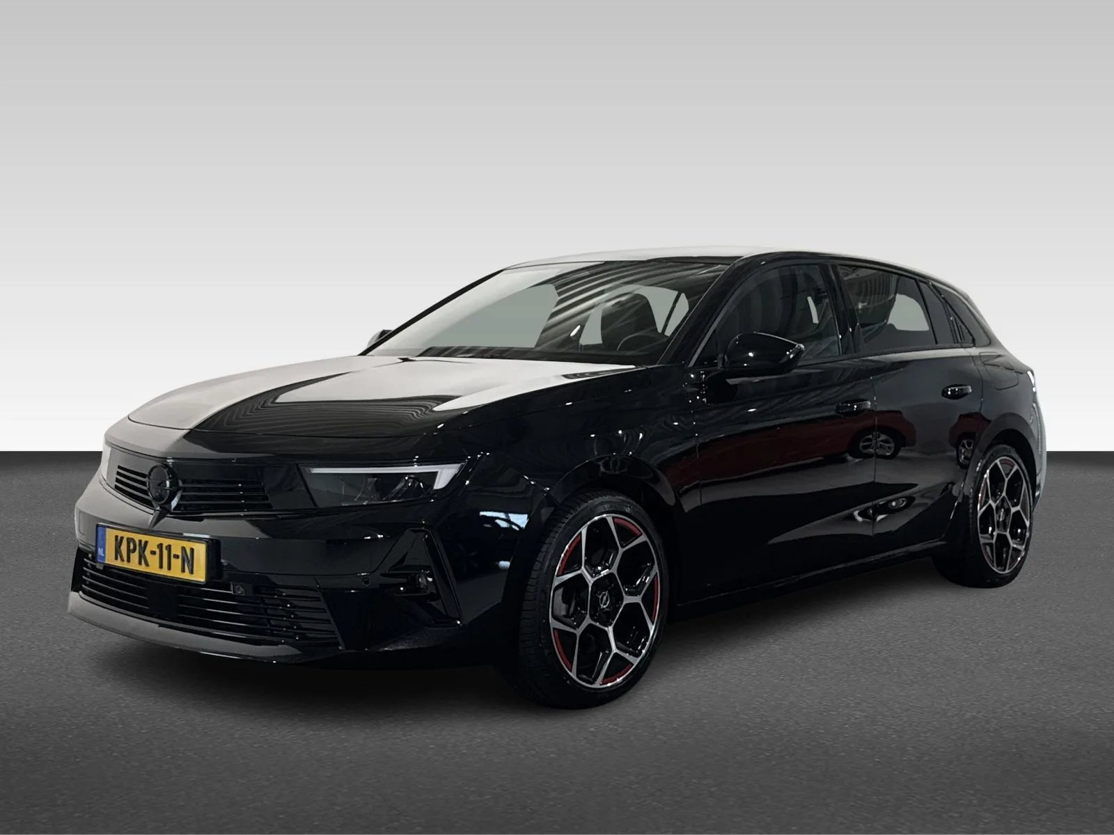 Opel Astra (2022) — foto 1